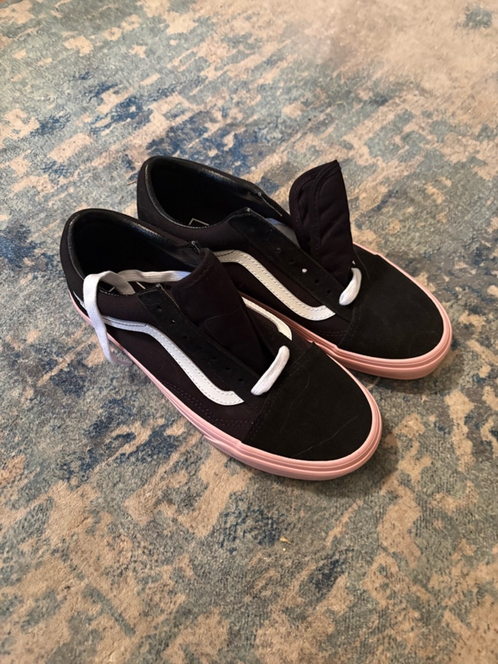 Vans Women's Black Low-Top Sneakers with Pink Sole and White Stripe